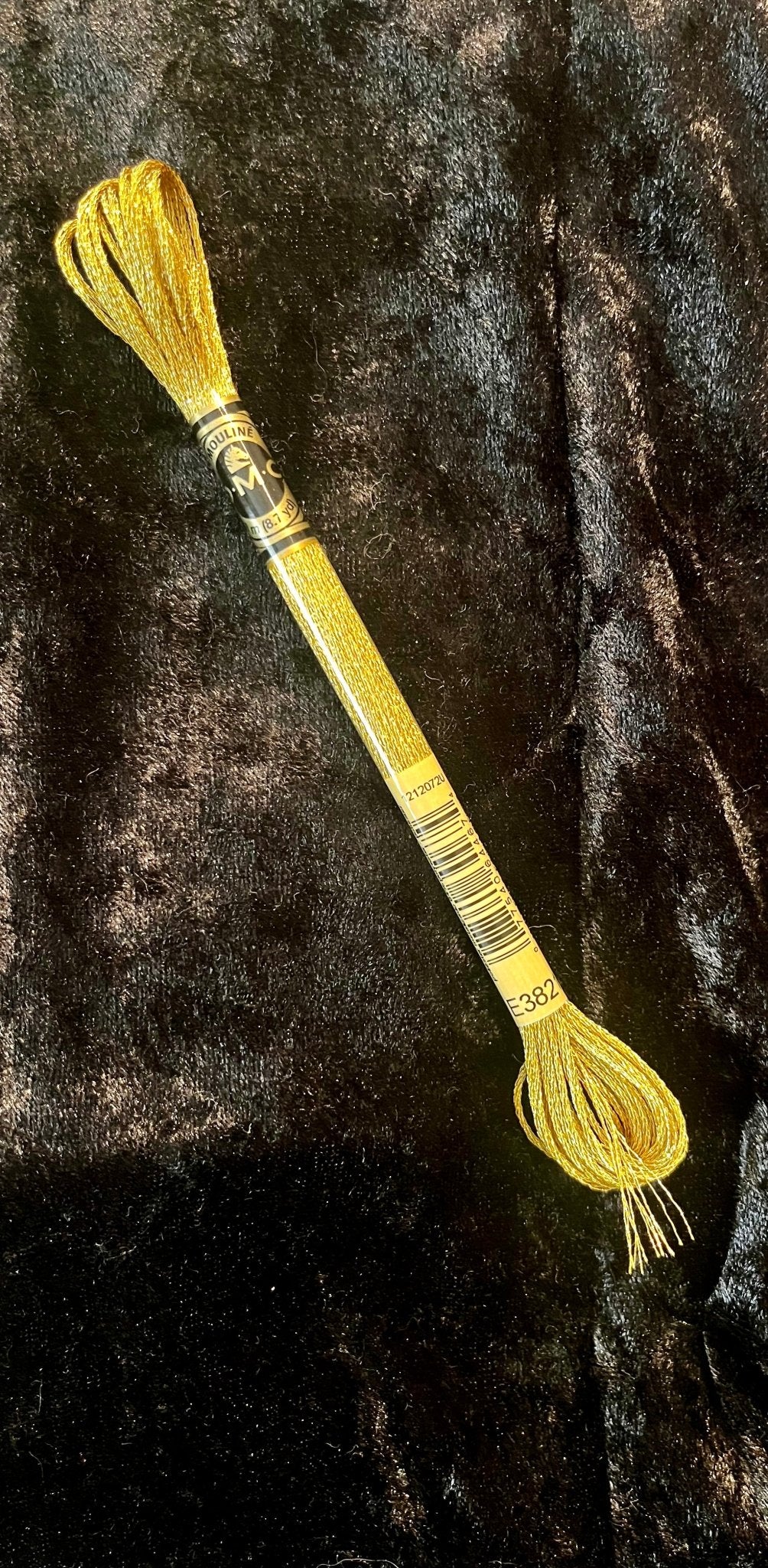 DMC Gold Metallic E3852 Mouline Light Effects - Maple Grove Needleworks
