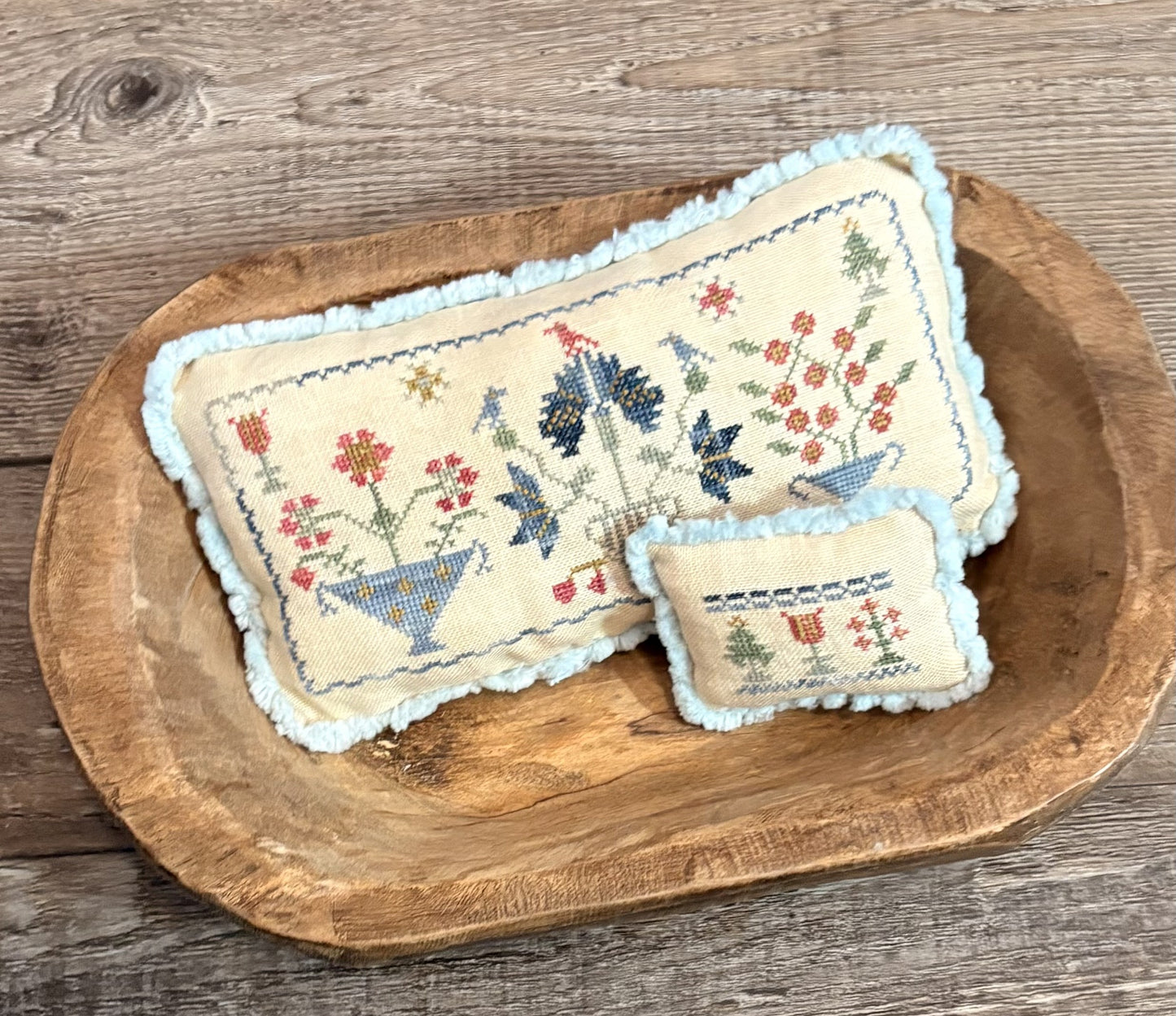 Hannah's Flower Baskets Cross Stitch Pattern