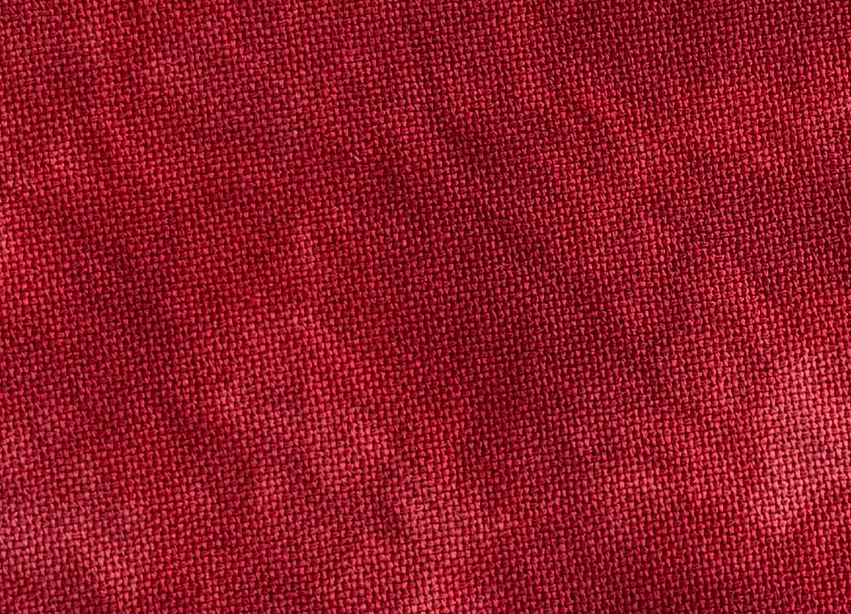 Lapin Loops Curtain Call 32ct Lugana closeup