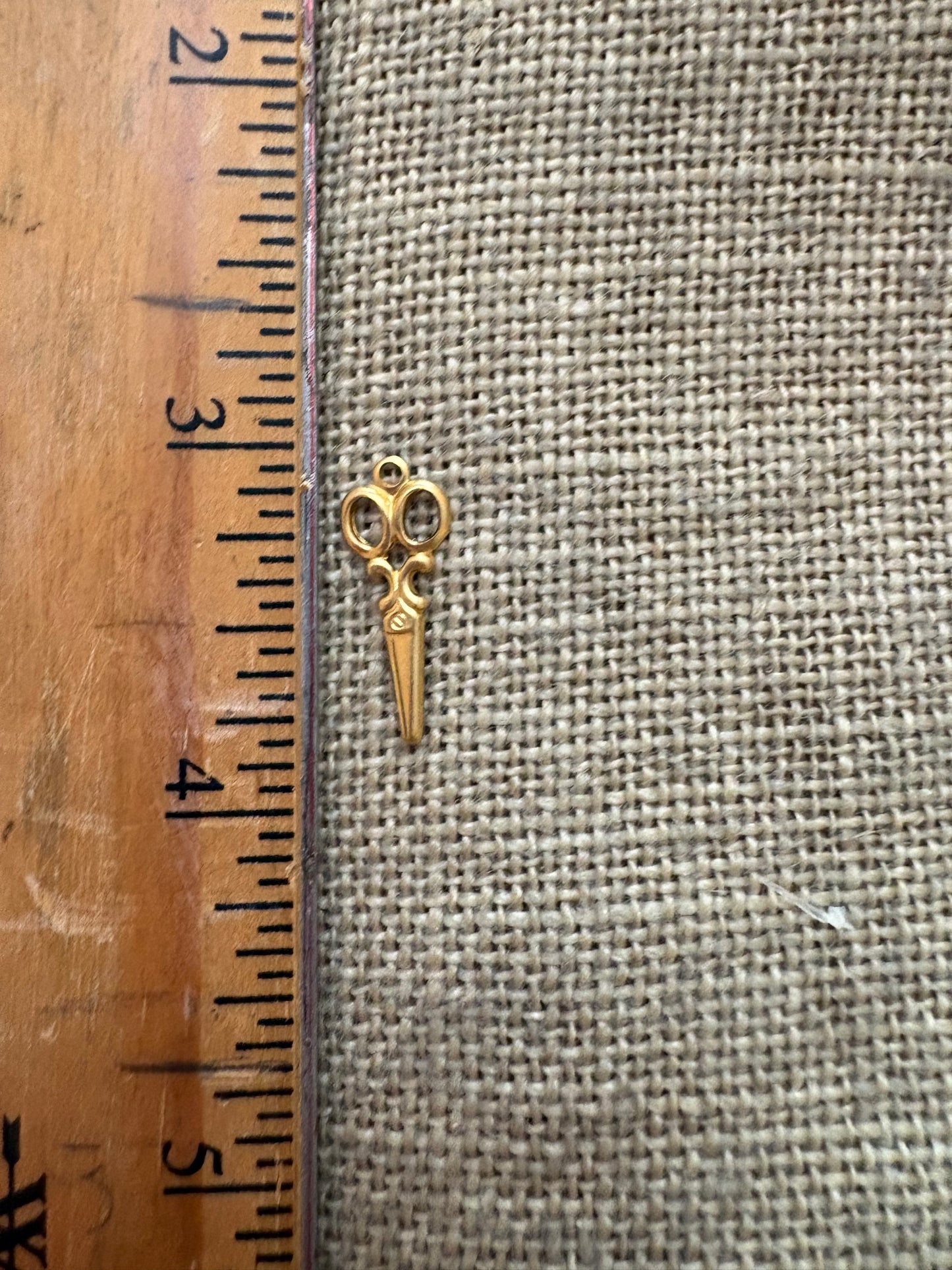 By Jupiter! scissor charm