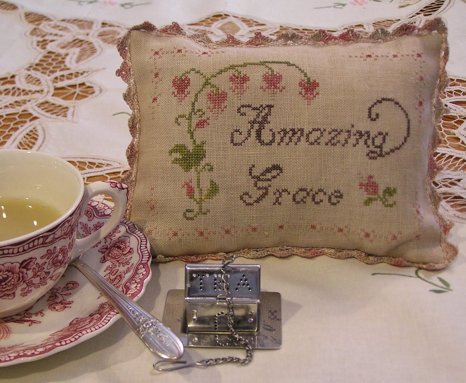Amazing Grace - The Nebby Needle Cross Stitch Pattern - Maple Grove Needleworks
