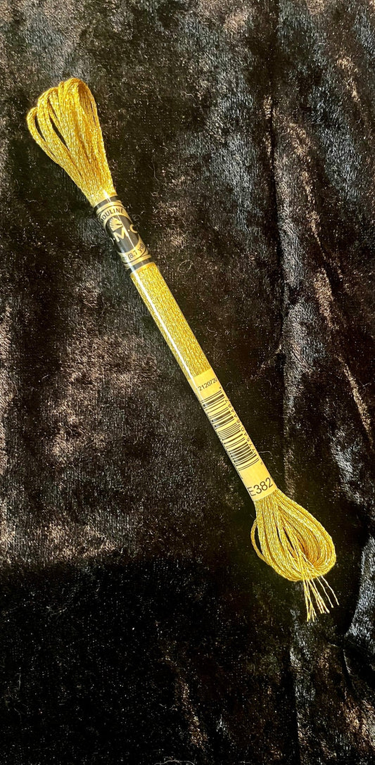 DMC Gold Metallic E3852 Mouline Light Effects - Maple Grove Needleworks