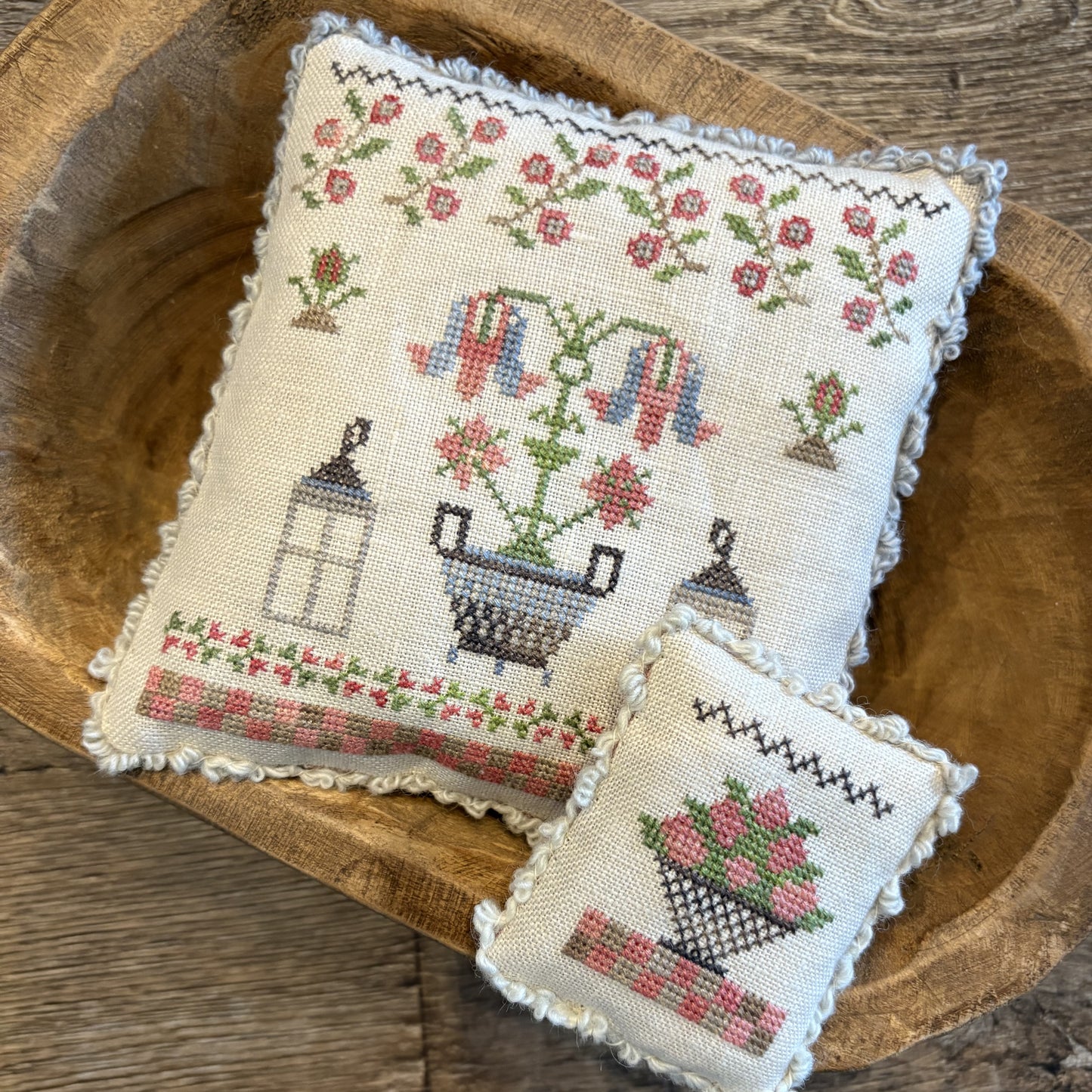 Hannah's Flower Baskets Cross Stitch Pattern