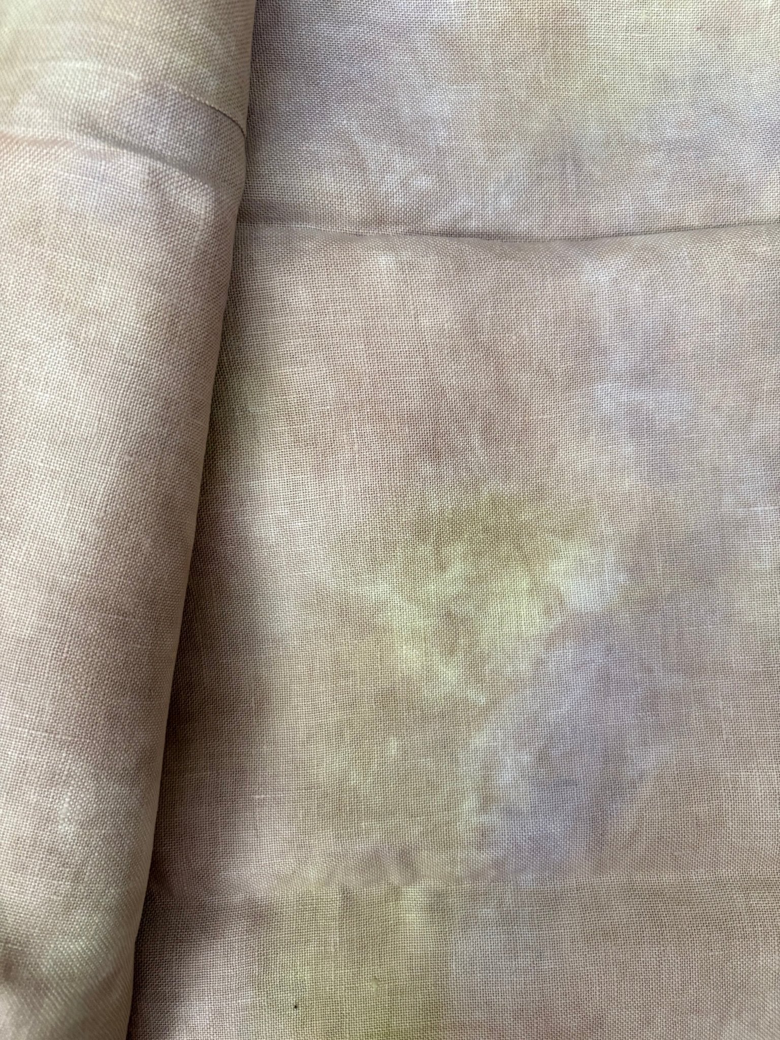Purple Garden 40ct Hand - Dyed Linen – Mani di Donna Cross Stitch Fabric - Maple Grove Needleworks